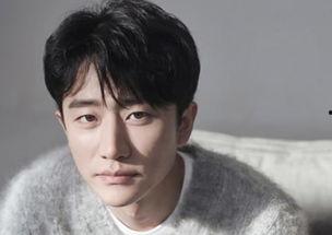 娱乐圈男明星吃瓜现场直播,娱乐圈男明星吃瓜现场，揭秘幕后真相与八卦风云